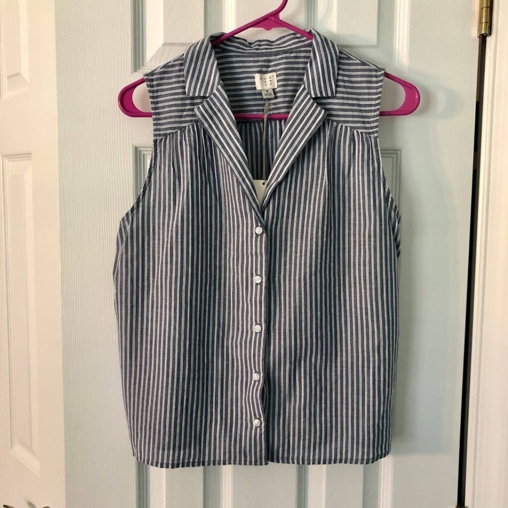 A New Day Chambray Sleeveless Button-Down NWT
